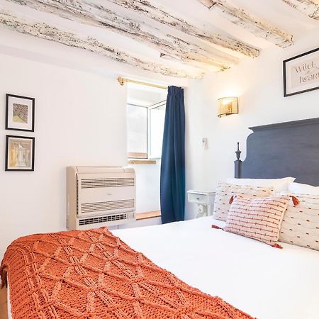 Delightful & Quirky With River Views Lisbon Bagian luar foto